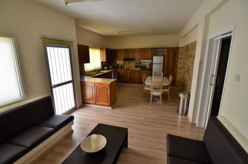 Η κουζίνα ή μικρή κουζίνα στο Central, renovated, fully equipped, spacious 3BD