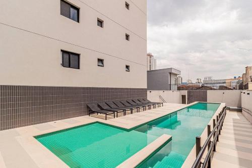 Πισίνα στο ή κοντά στο Studio 1204 Com Vista Livre e Andar Alto