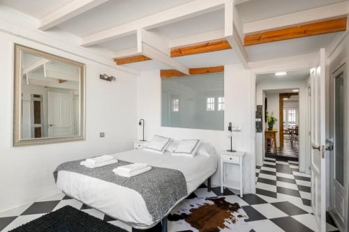 Modern and Bright -2 Bedrooms 1 Bathroom-Lavapies