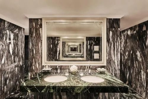 Hôtel Barrière Le Majestic Cannes photo 40