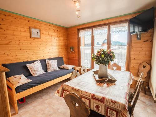 Appartement Spacieux aux Gets, 2 Chambres, Balcon Sud, Proche Pistes et Commerces - FR-1-671-229