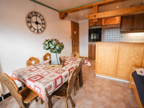 Appartement Spacieux aux Gets, 2 Chambres, Balcon Sud, Proche Pistes et Commerces