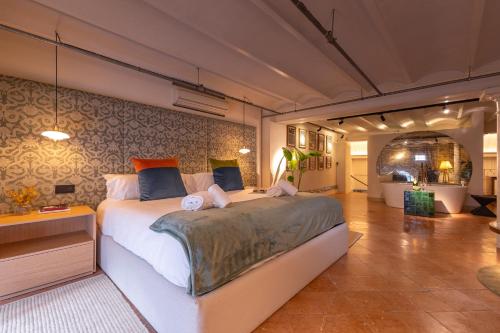 Ohliving Maestranza House