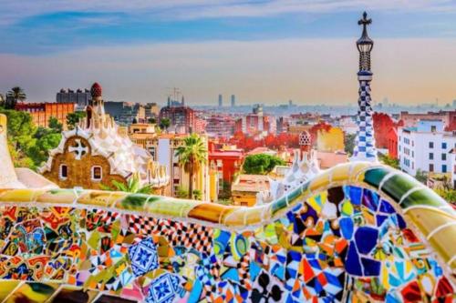 Ramblas Rentals Central Duplex 4BR Terrace Pool Table & Ping Pong