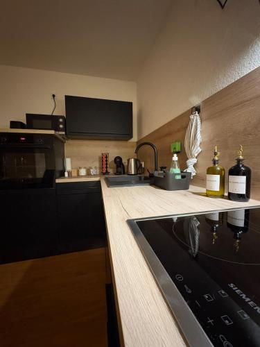 Η κουζίνα ή μικρή κουζίνα στο Modernes Serviced Apartment - FeWo Franken Idyll