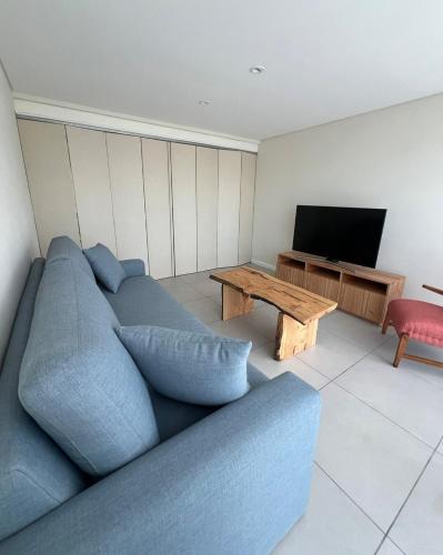 Televisyen dan/atau pusat hiburan di Playa y Bosque en Santa Clara MDP - Casona de Tipantú - Dúplex B