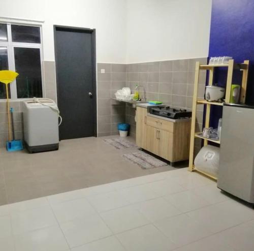 Η κουζίνα ή μικρή κουζίνα στο RelaksHomestay51