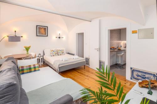 Lisbon’s Gem: Moorish Arch Studio Near River Acces