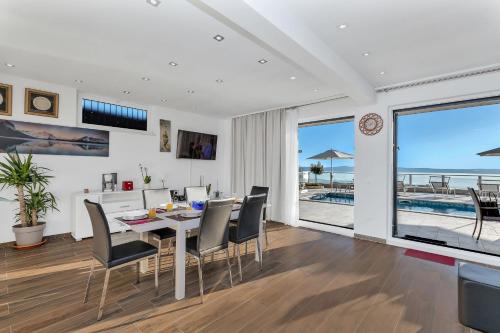 Villa Infinite