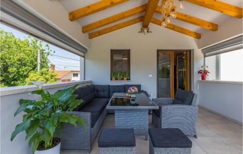 Χώρος καθιστικού στο Villa Lora