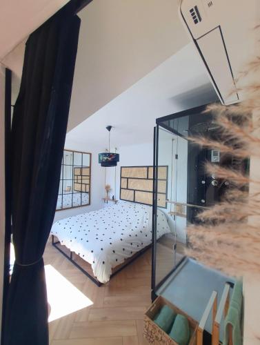 Love Room Charnelle, Chic, Hammam, Clim