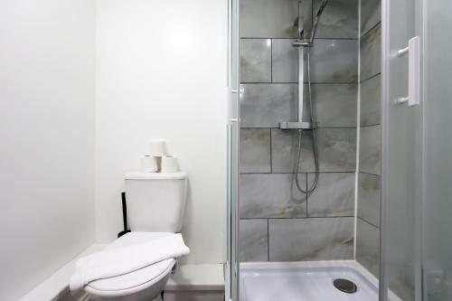Ένα μπάνιο στο Alexandra Studio