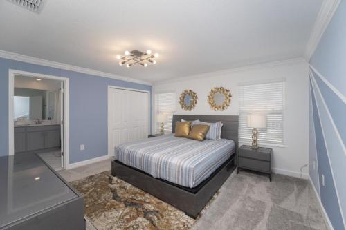 Luxury 4 bedroom 3 bath pool Home 271 photo 20
