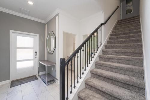 Luxury 4 bedroom 3 bath pool Home 271 photo 32