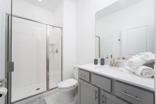 Luxury 4 bedroom 3 bath pool Home 271 photo 36