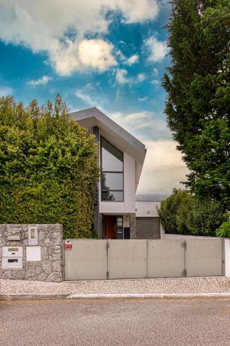 Villa da Penha by refuge holiday homes