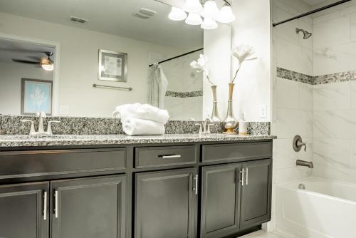 Luxury 5 Bedroom 4 bath private pool Home 266 photo 101