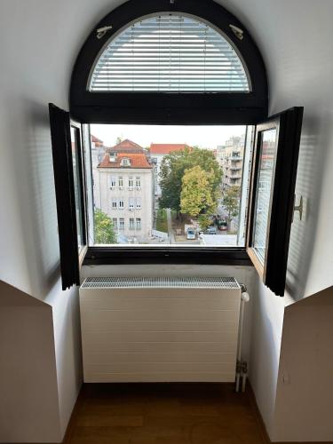 Foto Modern Apartment Centrally Located 6