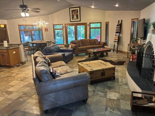 Gallery image of Riverside Retreat in Ruidoso