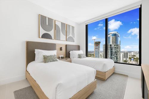 On 44th Floor! Condo w The Best Views & Free Parking photo 24
