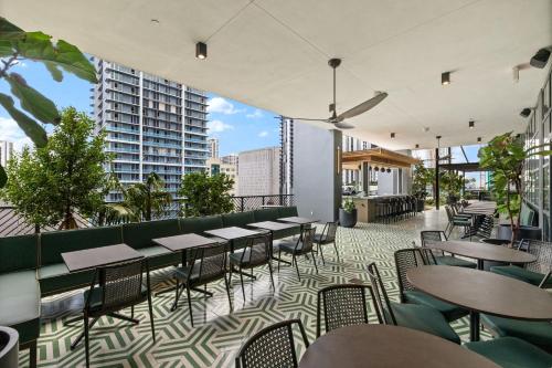 On 44th Floor! Condo w The Best Views & Free Parking photo 42