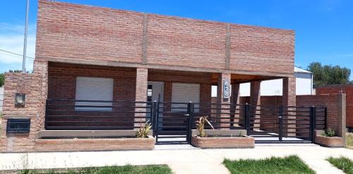 Το κτήριο όπου στεγάζεται  το διαμέρισμα