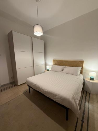 Pietra Apartment,Colosseo