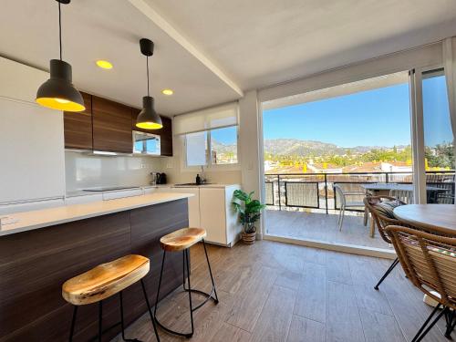 Oasis Studio II Marbella Center with mountain views - EaW Homes