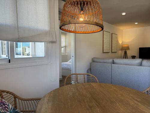 Oasis Studio II Marbella Center with mountain views - EaW Homes