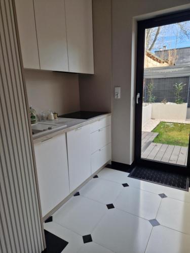 Studio z ogrodem przy Orlej