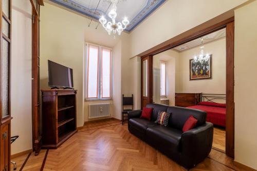 GuestHost - Historic Apartment in Sallustiano