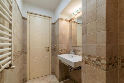 GuestHost - Historic Apartment in Sallustiano
