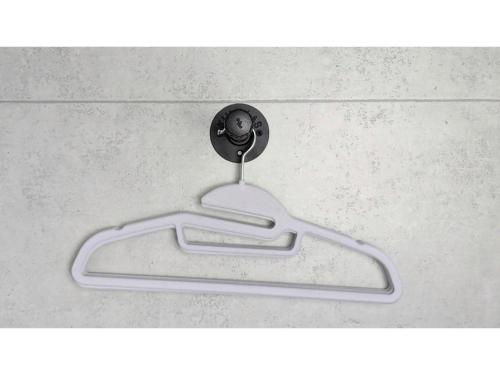 a plastic hanger on a ceiling with a knob at Yonagunijima Hotel Munbu Stay Kukomae - Vacation STAY 03859v in Sonai