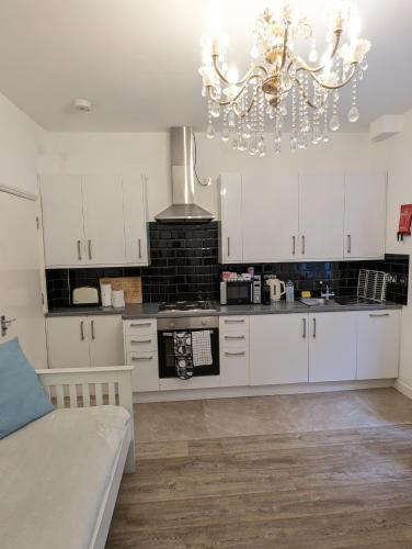 Central London Apartment - Great Location photo 49