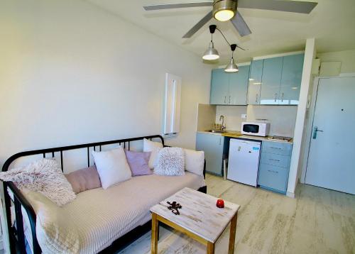 Precioso estudio primera linea Fossa-Puerto Calpe