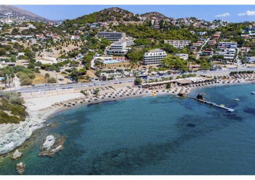 Luxury Suite 100m from Shore and Tram
