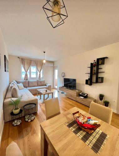 Foto White Homes - Central Point
