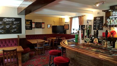 Loungen eller baren på The Rose and Crown