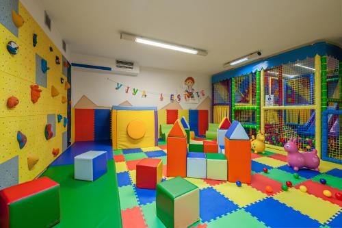 Der Kid's Club in der Unterkunft Brunet - The Dolomites Resort