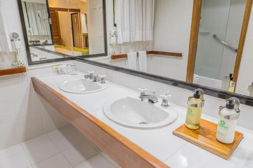 Un baño de Hotel Irotama Bungalows & Bohios