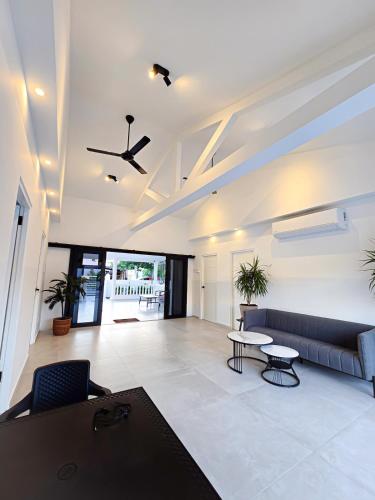 Spacious oasis of light and nature beach villa