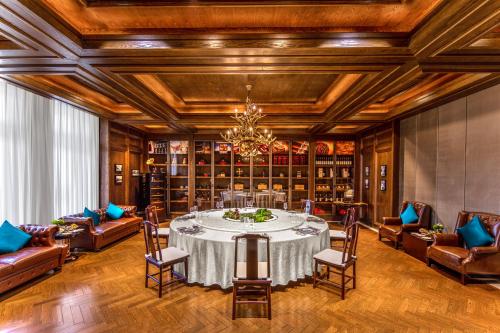 Gallery image of Wuxi Taihu Hotel - Wuxi Taihu Lake Scenic Area in Wuxi