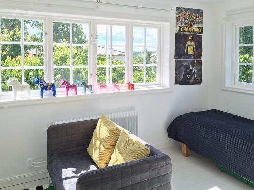 Afbeelding uit fotogalerij van Charmig Villa Från 1918 Med Solig Altan in Stockholm