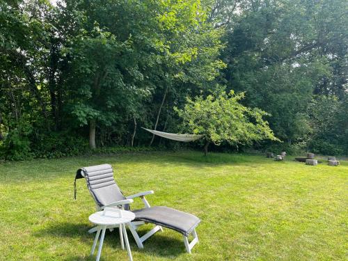 Taman di luar Cosy Cabin Collection In Veddinge Bakker