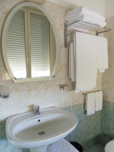 Gallery image of Albergo Sirena in Bazzano