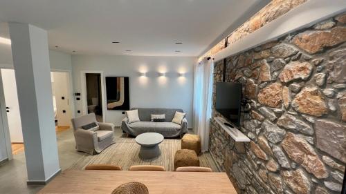 Aeolian apartment