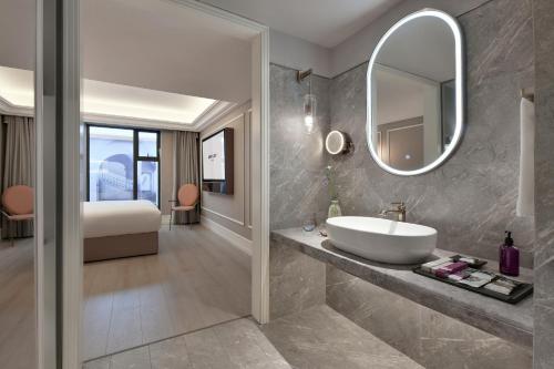 Koupelna v ubytování Mercure Chengdu Jiuyanqiao
