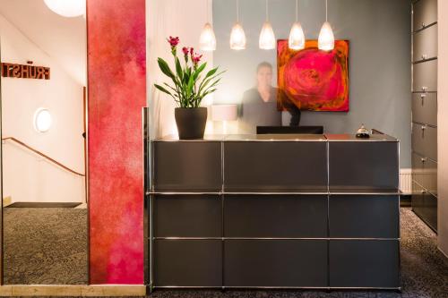 Gambar di galeri bagi Hotel Villa Solln - free parking di Munich