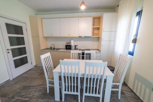 Gallery image of Green Bay Apartments Morinj in Kotor