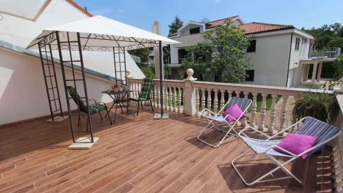 Apartments in Malinska/Insel Krk 27336